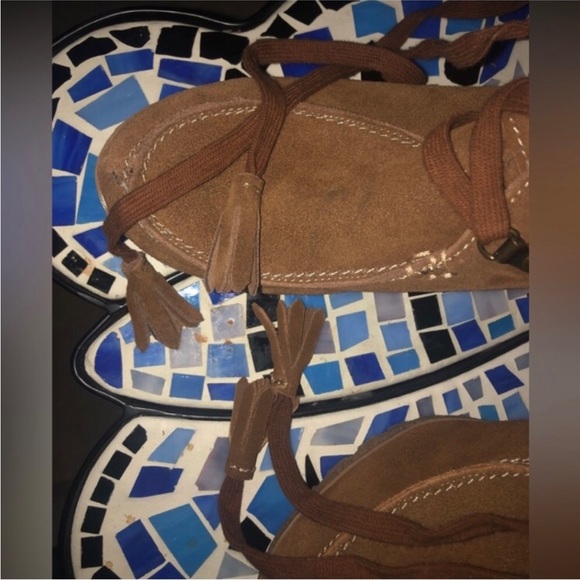 Preowned MIA wedge booties - Picture 11 of 15